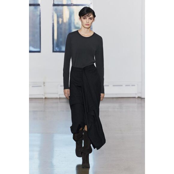 Black Zara Crew Neck Long Sleeve Pullover Basic T-Shirt Tee (NWT) - Picture 3 of 8